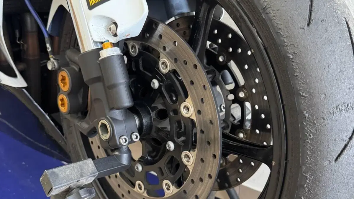 Yamaha YZF R6 (2010 - 16)  (4)