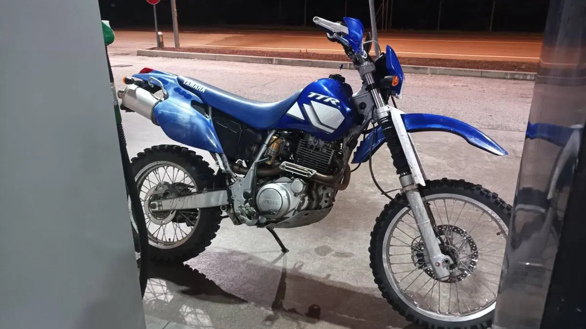 Yamaha TT 600 R  (5)