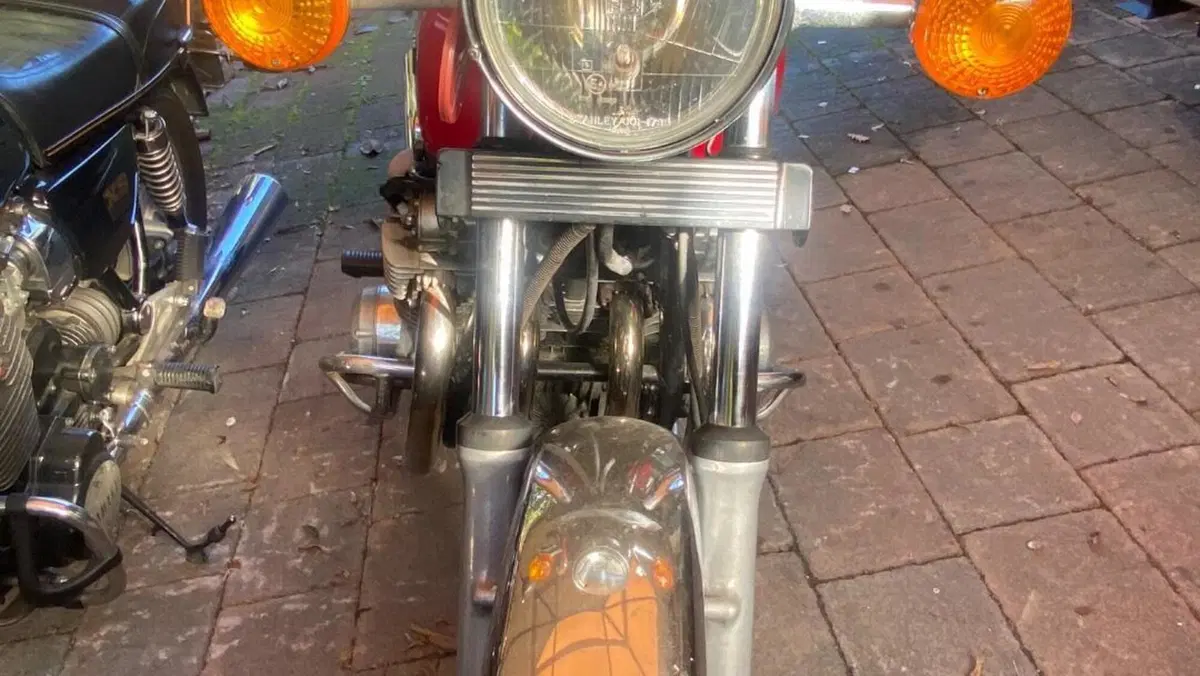 Suzuki   (9)