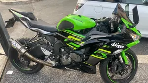 Kawasaki Ninja 636 ZX-6R (2019 - 20)  (2)