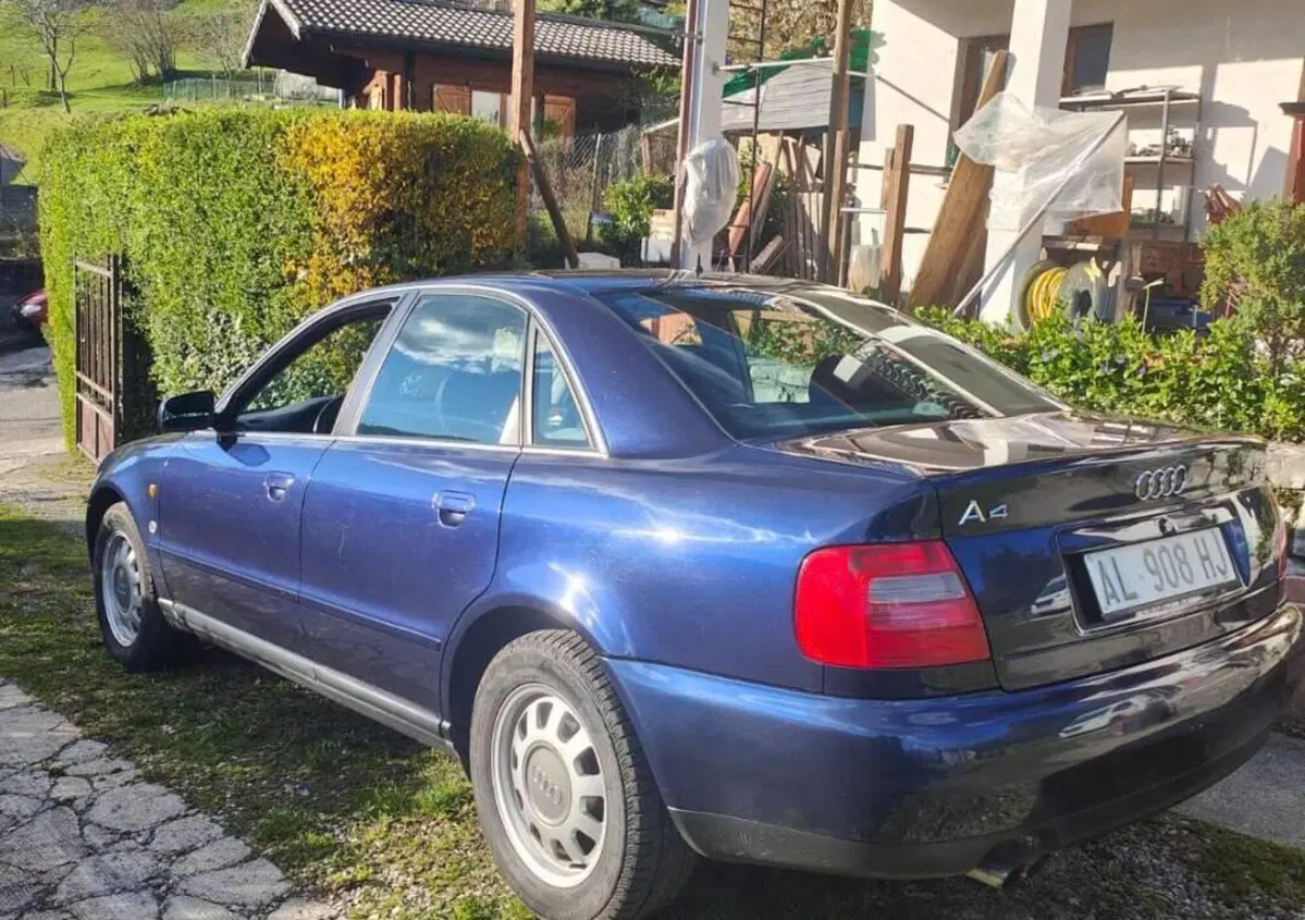 Audi A4 Avant 2.8 V6 cat quattro