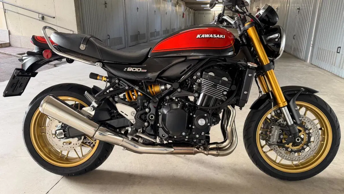 Kawasaki Z 900 RS SE (2026) 