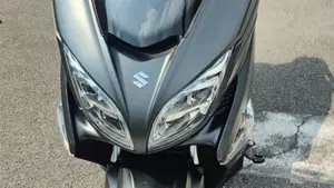 Suzuki Burgman 400 (2022 - 24)  (11)