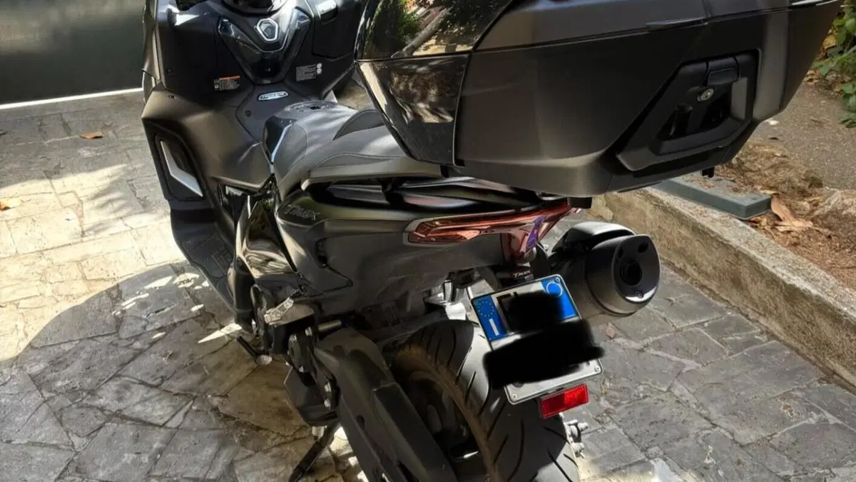 Yamaha T-Max 560 Tech Max (2022 - 24)  (4)