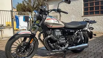 Moto Guzzi V9 Roamer (2016 - 18)