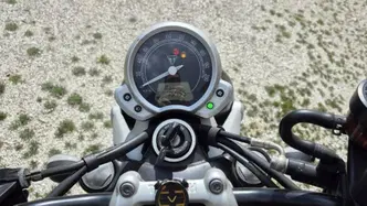 Triumph Street Twin 900 (2017 - 18) usata
