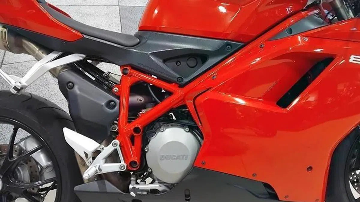 Ducati 848 EVO (2010 - 12)  (2)