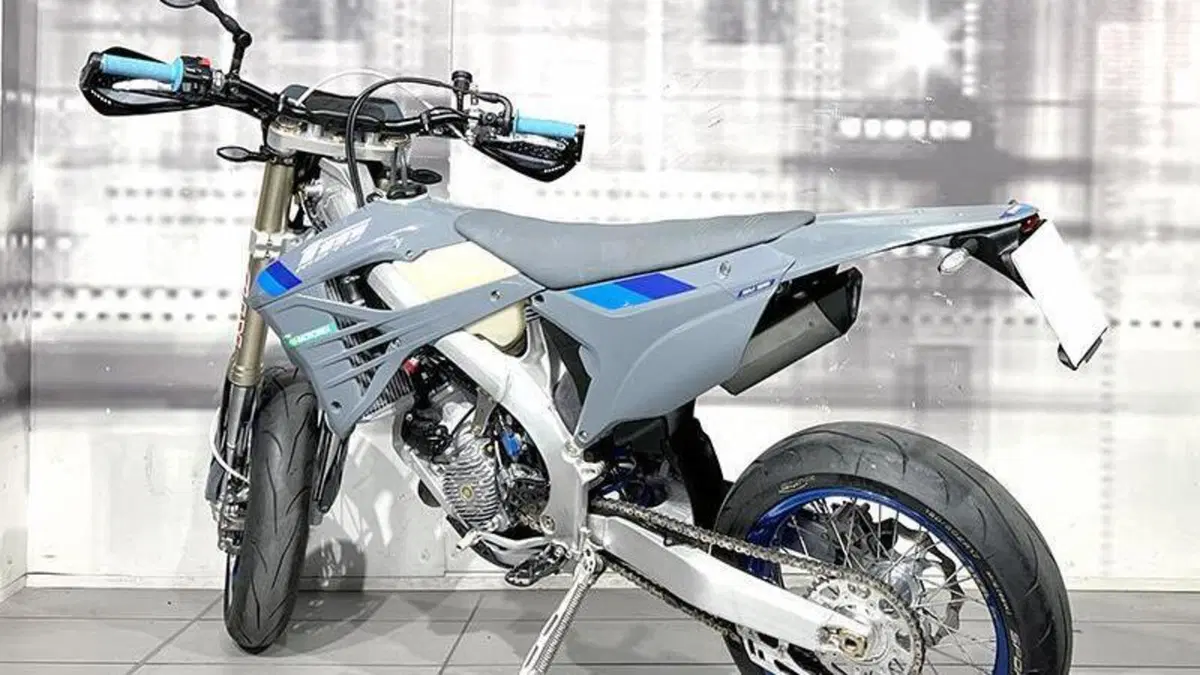 Tm Moto SMR 125 ES Fi 2T (2025)  (2)