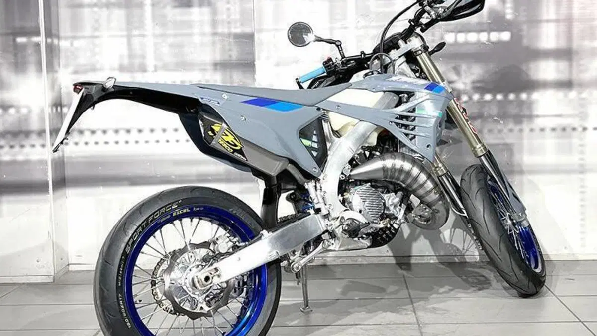 Tm Moto SMR 125 ES Fi 2T (2025)  (8)