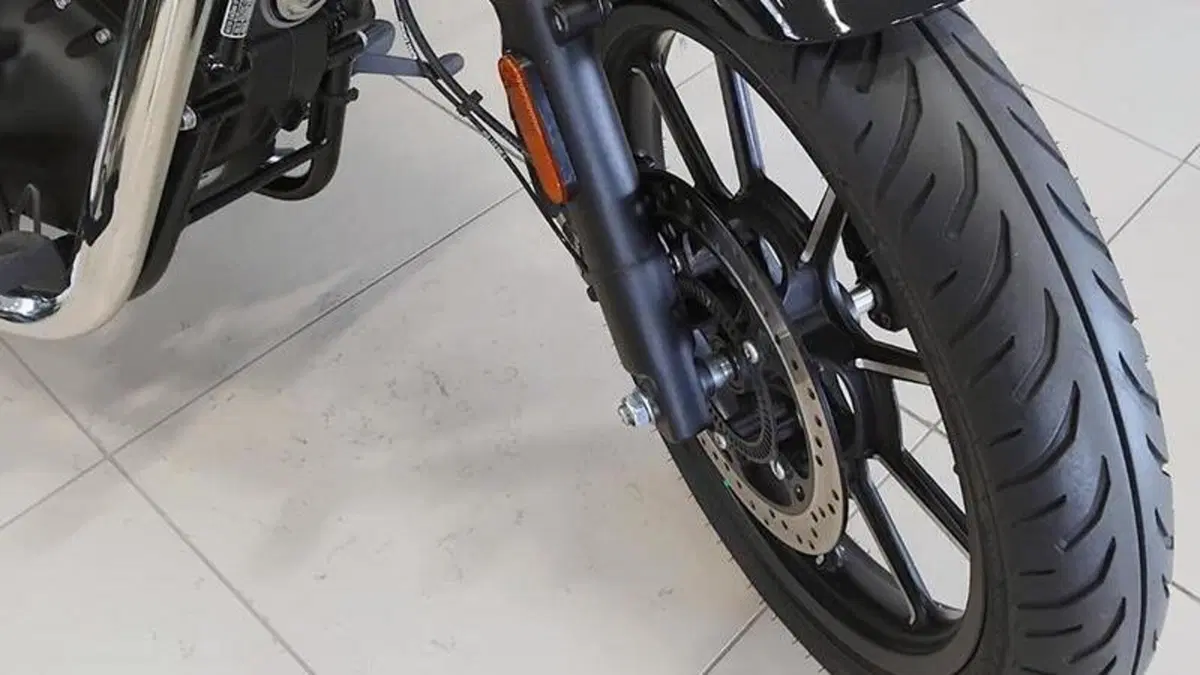 Royal Enfield Meteor 350 (2021 - 26)  (9)