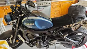 Yamaha XSR 900 ABS (2016 - 20)  (3)