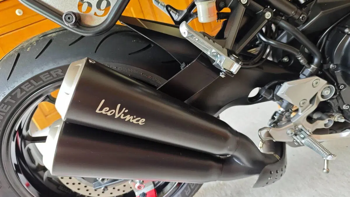 Yamaha XSR 900 ABS (2016 - 20)  (6)