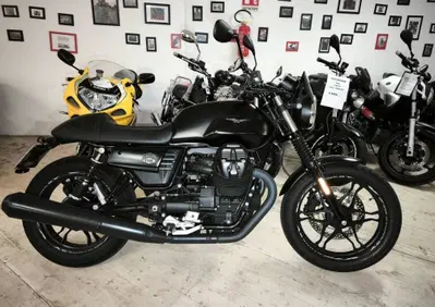 Moto Guzzi V7 III Stone (2017 - 20) - Annuncio 10071943