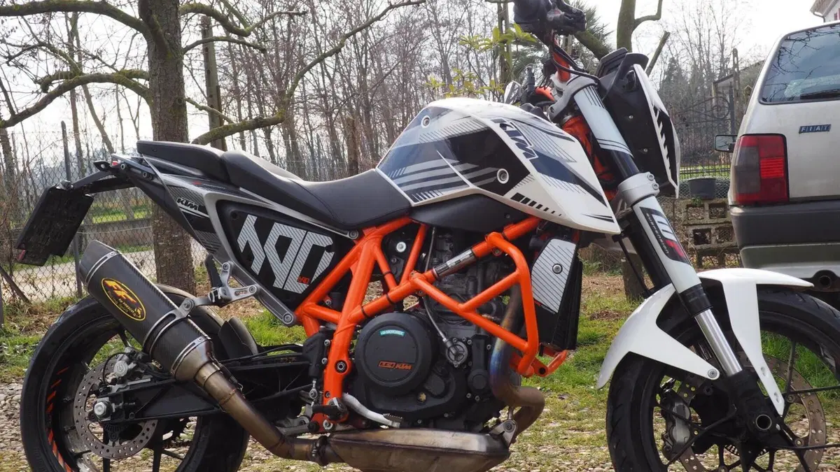 KTM 690 Duke (2012 - 16)  (2)
