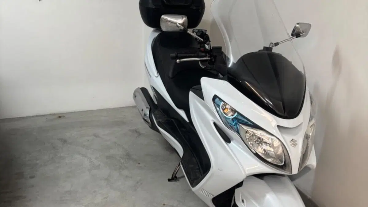 Suzuki Burgman AN 400 Lux ABS (2012 - 17) 