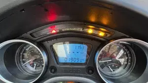 Piaggio MP3 310 (2025 - 26)  (5)