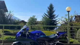 Yamaha YZF R7 (2021 - 25) usata