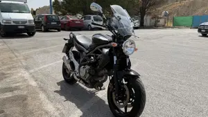 Suzuki Gladius 650 SFV (2009 - 15)  (3)