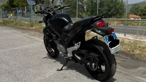Suzuki Gladius 650 SFV (2009 - 15)  (5)