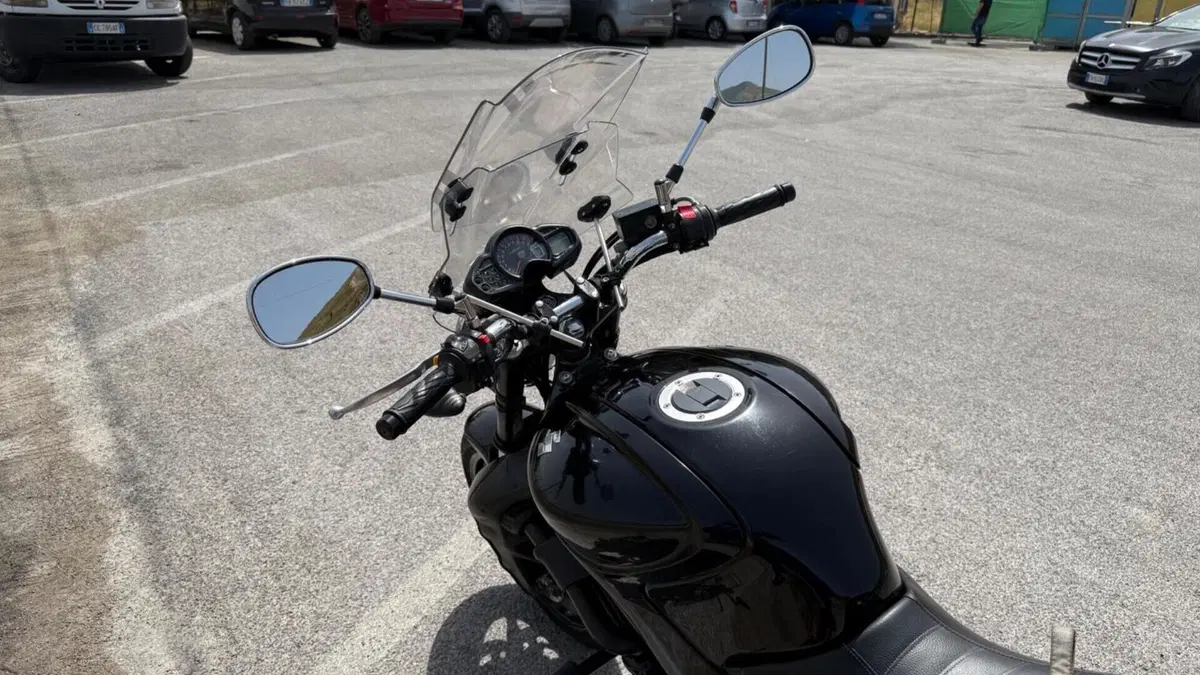 Suzuki Gladius 650 SFV (2009 - 15)  (9)