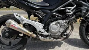 Suzuki Gladius 650 SFV (2009 - 15)  (16)