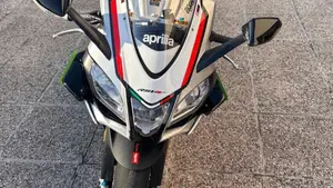 Aprilia RSV4 RF ABS (2015 - 17) 