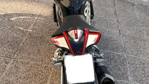 Aprilia RSV4 RF ABS (2015 - 17)  (2)