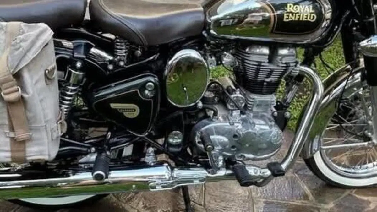 Royal Enfield Classic 500 EFI - Chrome (2017 - 20)  (8)