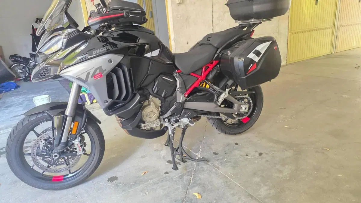 Ducati Multistrada V4 S Grand Tour (2024)  (7)