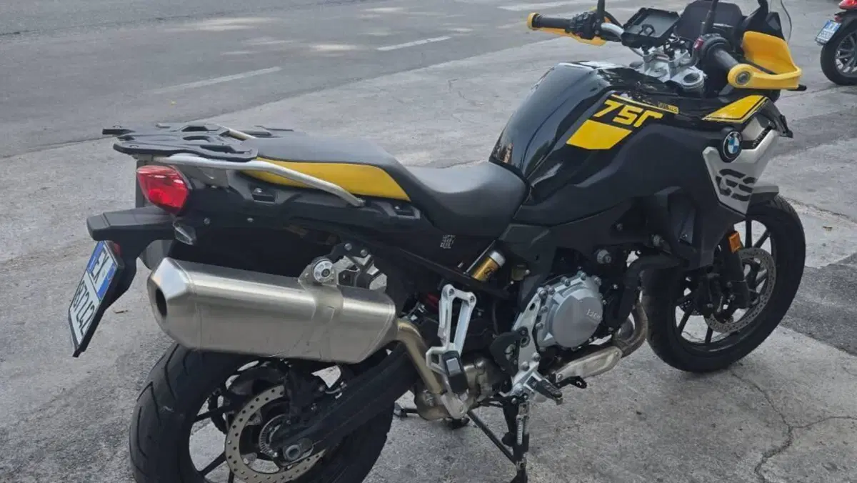 Bmw F 750 GS Edition 40 Years GS (2021)  (2)