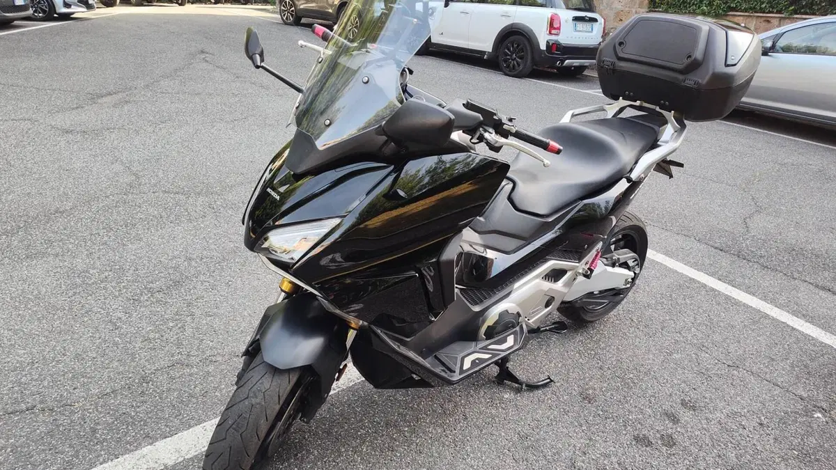 Honda Forza 750 DCT (2021 - 24)  (2)