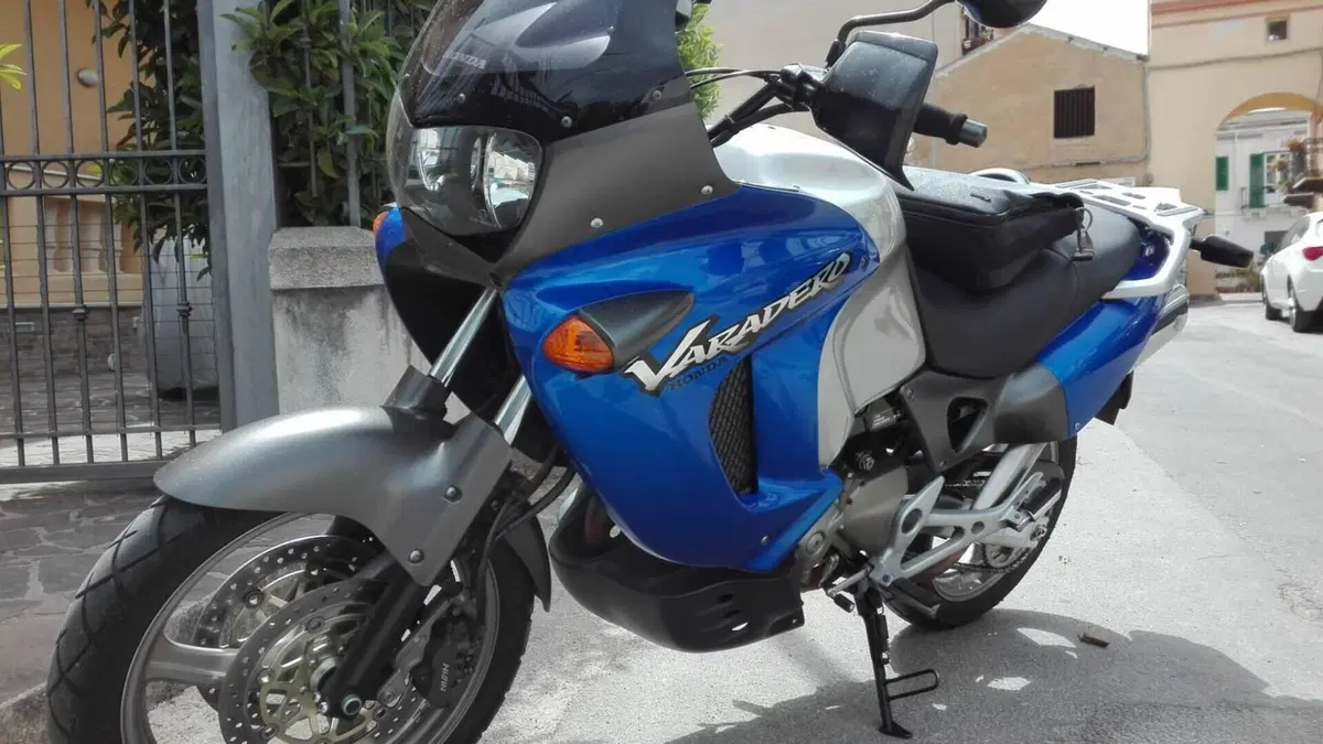 Honda Varadero 1000 (1999 - 02)  (2)