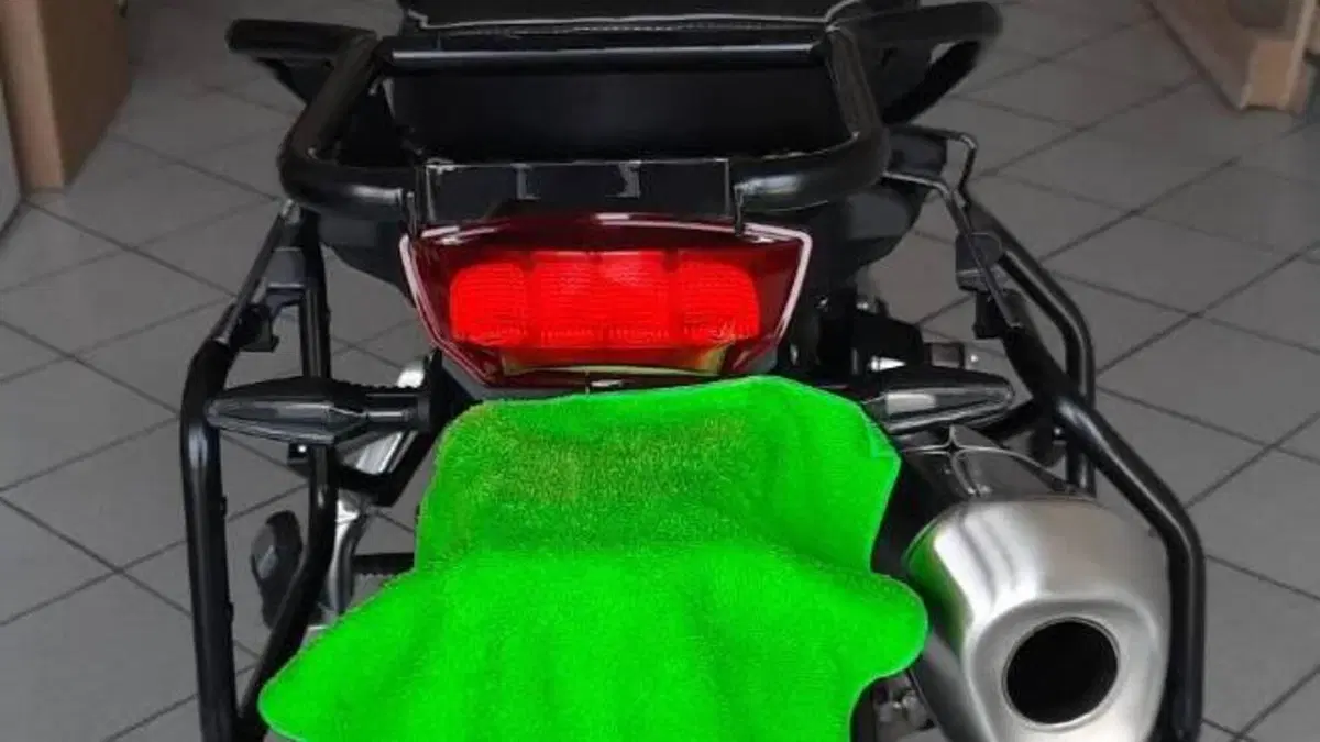 Bmw F 750 GS (2021 - 24)  (4)