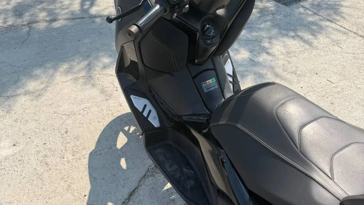Yamaha X-Max 300 Tech Max (2021 - 24)  (4)