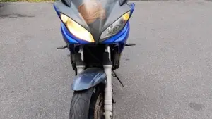Yamaha FZ6 Fazer (2004 - 07)  (2)