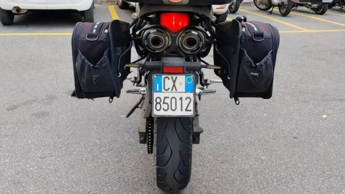 Yamaha FZ6 Fazer (2004 - 07)  (4)