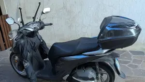 Honda SH 150i (2020 - 23)  (2)