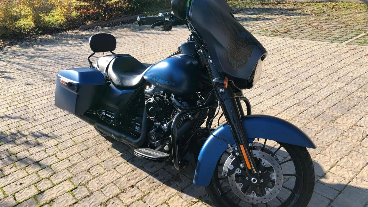 Harley-Davidson 107 Street Glide (2017 - 19) - FLHX 
