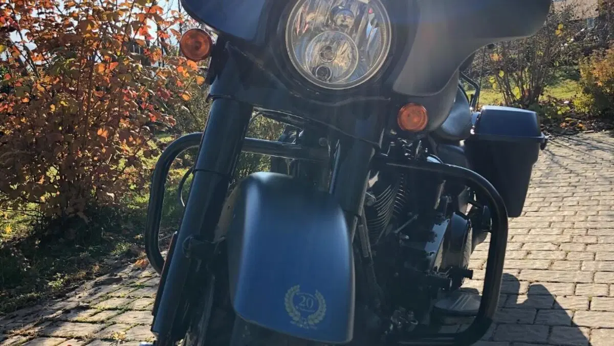 Harley-Davidson 107 Street Glide (2017 - 19) - FLHX  (2)