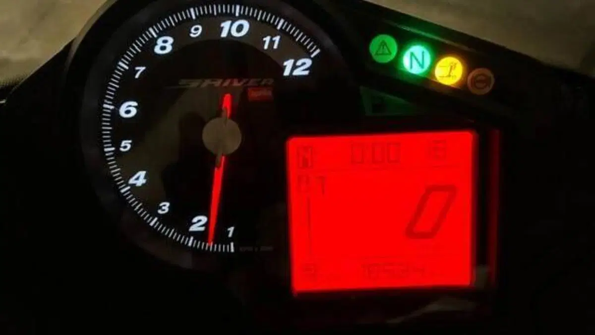 Aprilia Shiver 750 GT (2009 - 11)  (5)