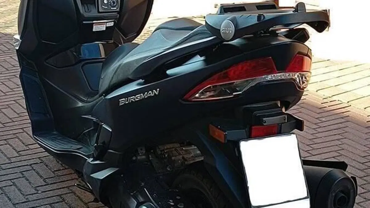 Suzuki Burgman AN 400 (2017 - 20)  (2)
