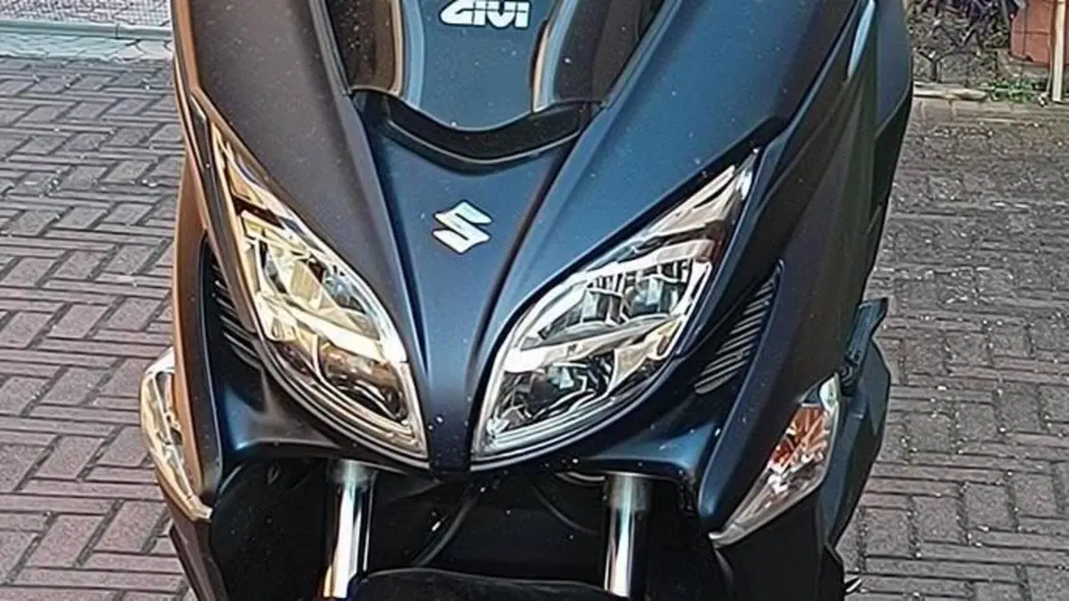 Suzuki Burgman AN 400 (2017 - 20)  (3)