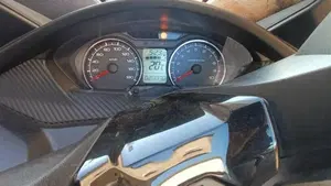 Suzuki Burgman AN 400 (2017 - 20)  (4)