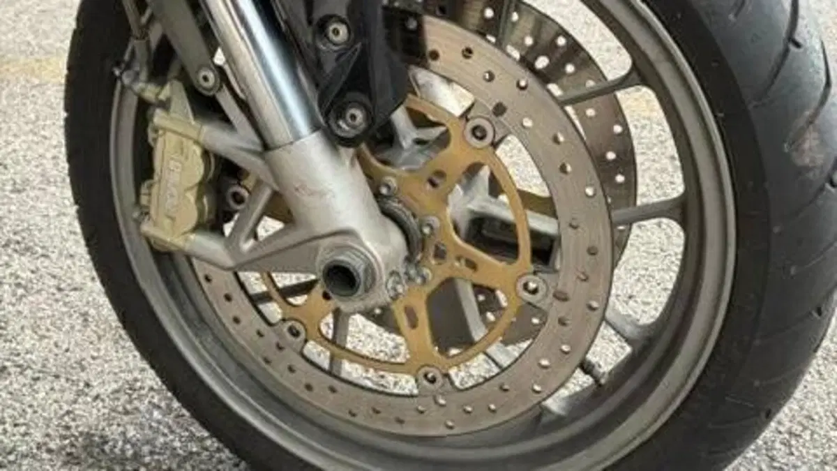 Aprilia Shiver 750 GT (2009 - 11)  (9)