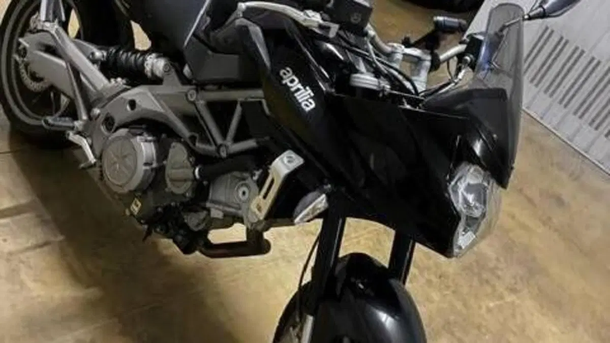 Aprilia Shiver 750 GT (2009 - 11)  (15)