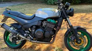 Triumph Speed Triple 900 (1993 - 02) 