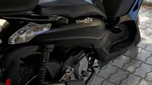 Piaggio Beverly 350 Police ABS-ASR (2018 - 20)  (6)