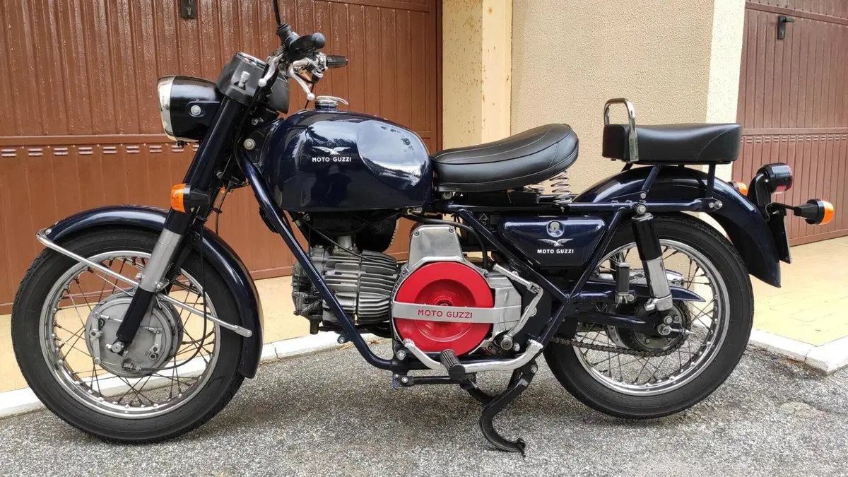 Moto Guzzi   (12)