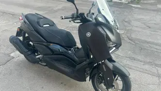 Yamaha X-Max 300 Tech Max (2025 - 26) usata