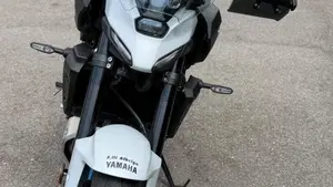 Yamaha MT-07 Y-AMT (2025 - 26)  (3)